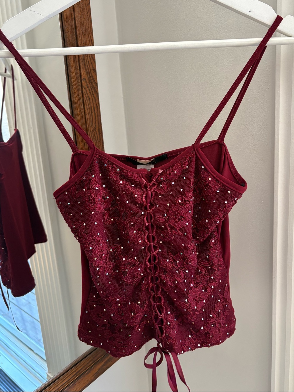 Y2k Limité Lace-Up Burgundy Embellished Cami Top